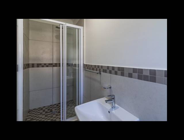 2 BEDROOM APARTMENT FOR SALE IN UMHLANGA RIDGE